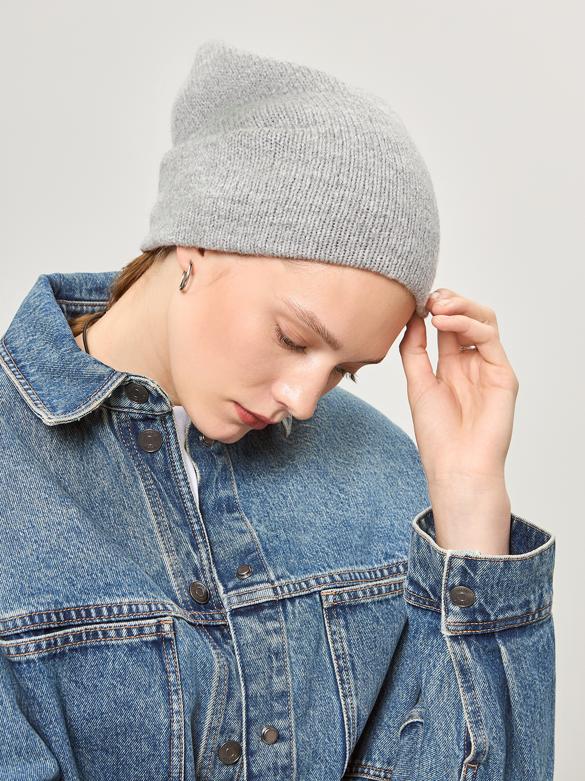 Шапка жен. шерсть+акр LB-A53010 grey