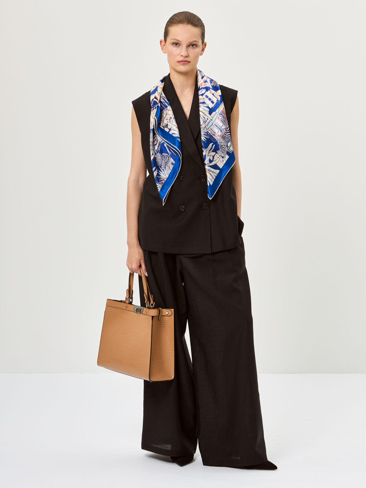 Платок жен. шелк 90х90 B03-8425-12