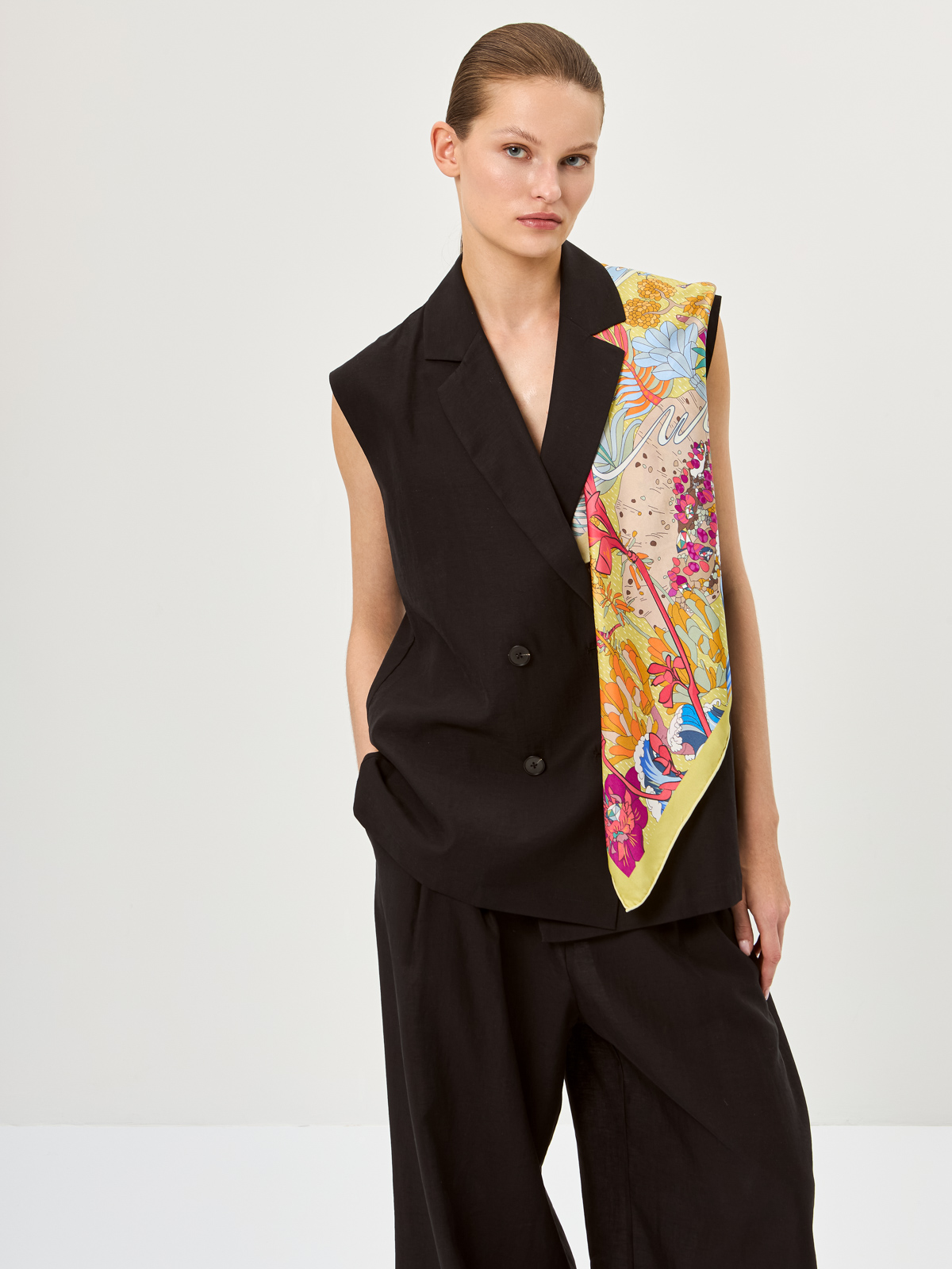 Платок жен. шелк 90х90 E04-8456-17