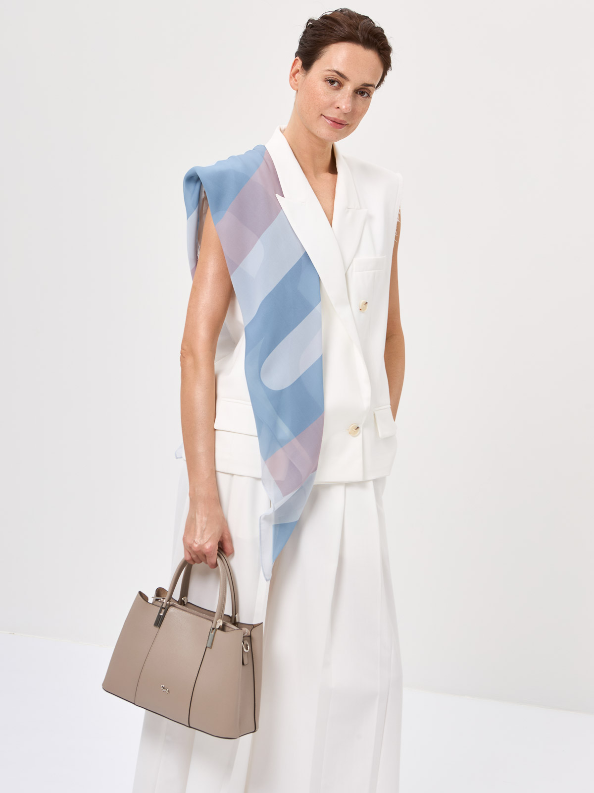 Платок жен. виск+шелк 110х110 LE34-581-11