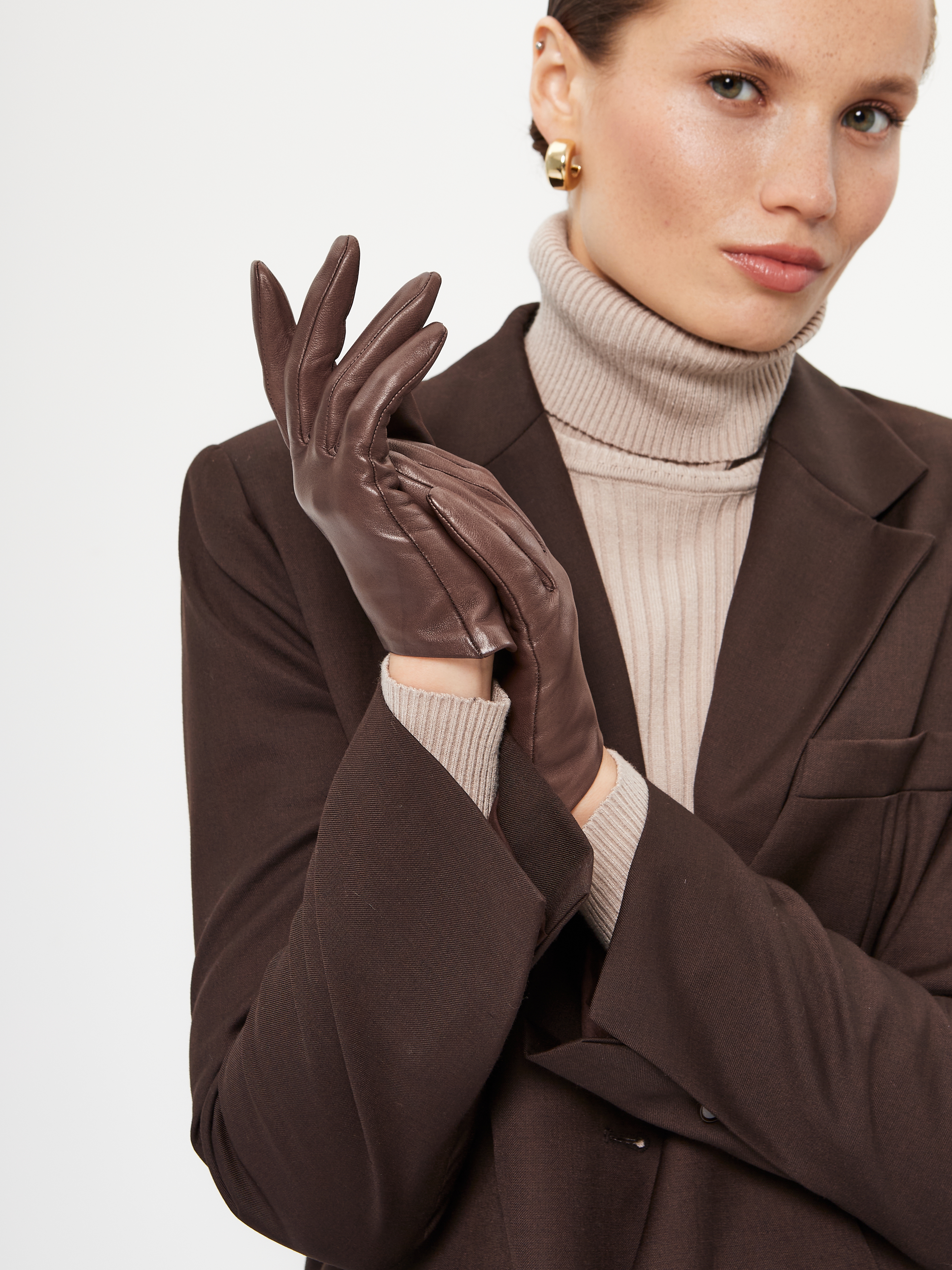 Перчатки женские б/п IS00410 truffle