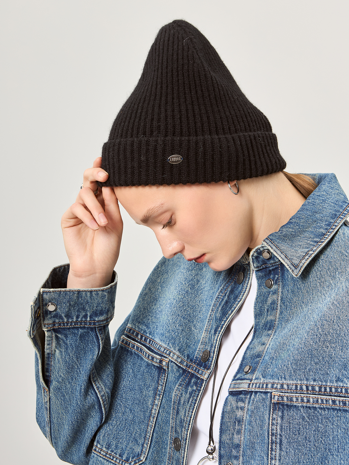 Шапка жен. пух енот+шерсть+виск LB-N88066 black