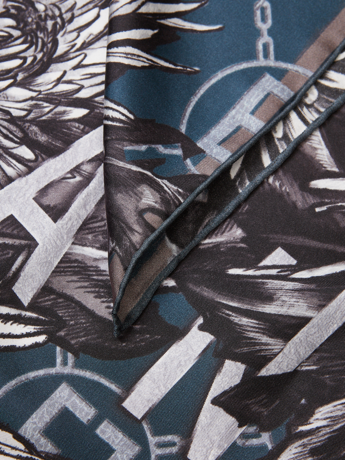 Платок жен. шелк 90х90 E04-8495-12